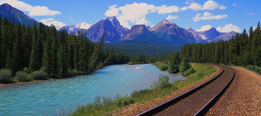Disfruta de un viaje alucinante entre paisajes prístinos.